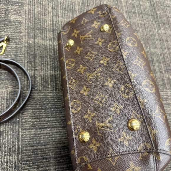 ❌SOLD❌Louis Vuitton Montaigne BB in Mono - Picture 8 of 15